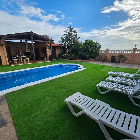 Casa La Molineta * La Hidalga